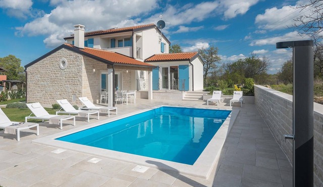 Luxurious home in Buje in Buje