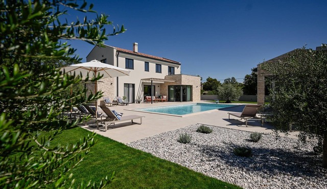 Luxurious home in Kras in Kras