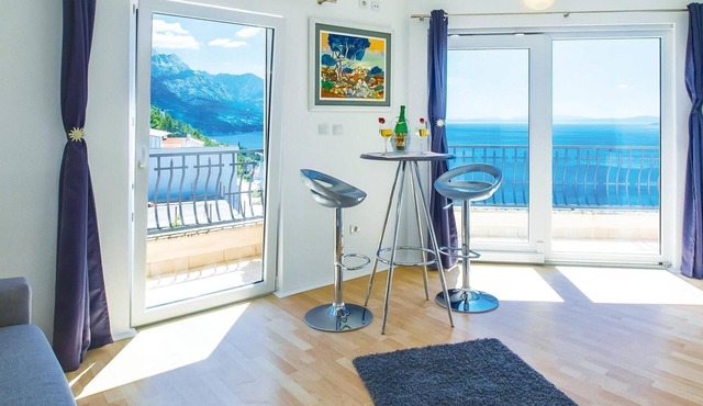 Luxurious home in Pisak with WiFi