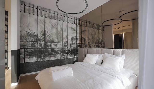 Luxury apartment One Floreasca Towers Bucharest -free parking in București