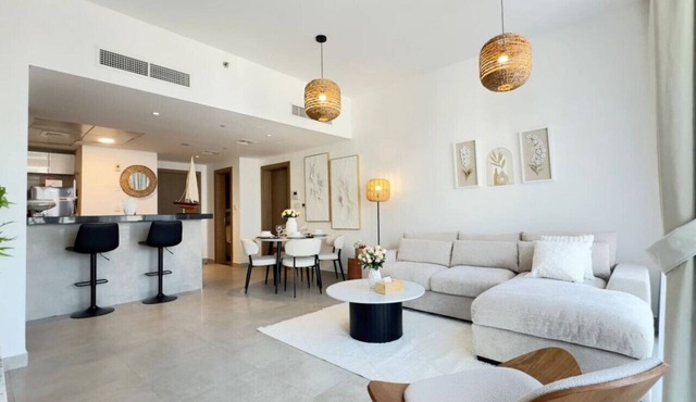 Luxury Living at Its Best : 2BR in Al Rahah in Abu Dhabi