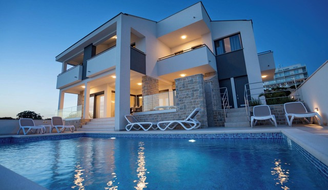 Luxury Villa Rose Novalja - with a private pool, max. 8 people in Novalja
