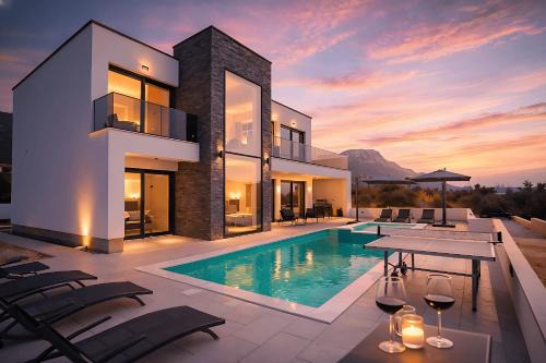 Modern Sea View Villa, Private Pool, Whirlpool, Calm & Beach Near