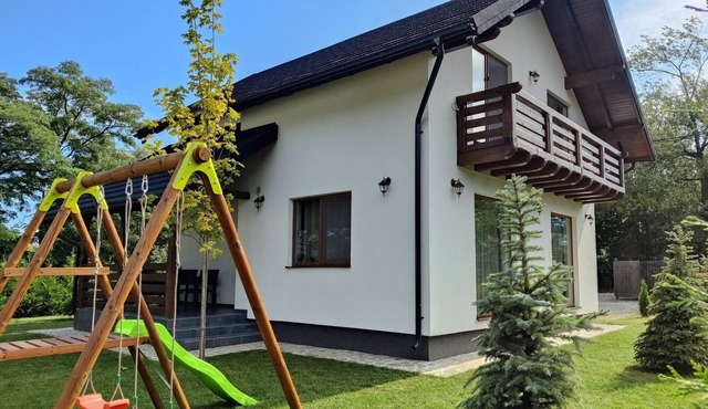Mountain cottage, with garden and barbeque, near Bran Castle in Bran