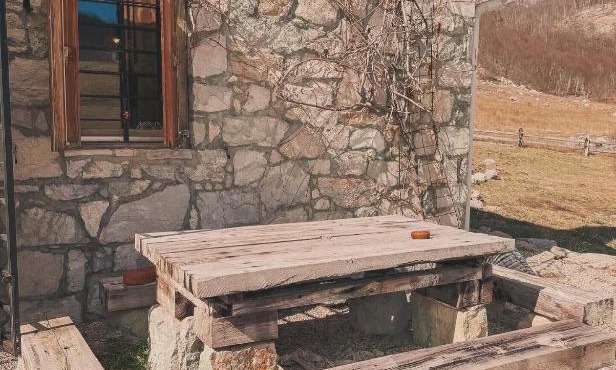 Mountain house Varda in Ledenice