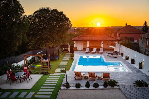 My Dalmatia - Apartment Galleli with private pool in Galovac