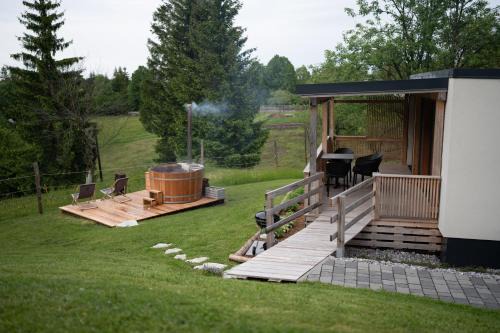 Nature Getaway with Wooden Soaking Hot Tub in Nova Vas