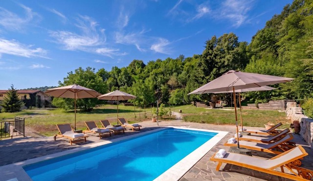 Nature & Pool Escape Lovrinovi in Zvoneća
