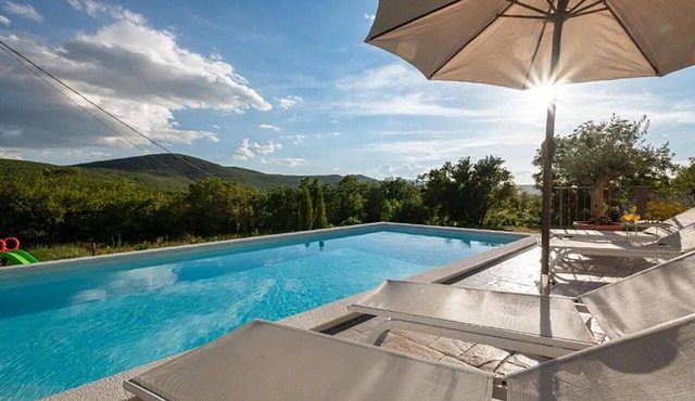 Nice home in Cista velika