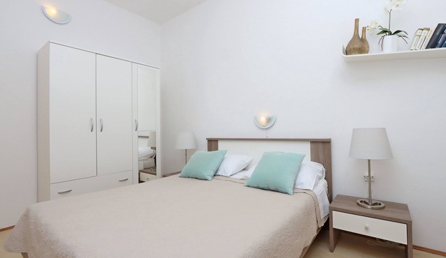 One bedroom apartment with terrace Kornić, Krk (A-415-a)