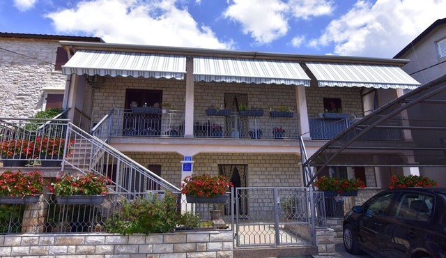 One bedroom apartment with terrace Murine (Umag) (A-22510-a)