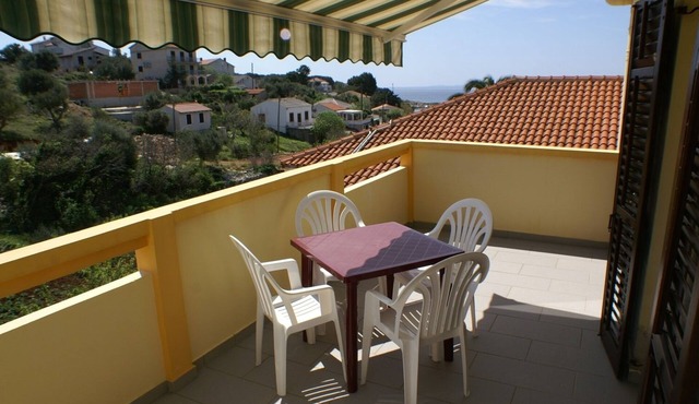 One bedroom apartment with terrace and sea view Jakišnica, Pag (A-4053-a)