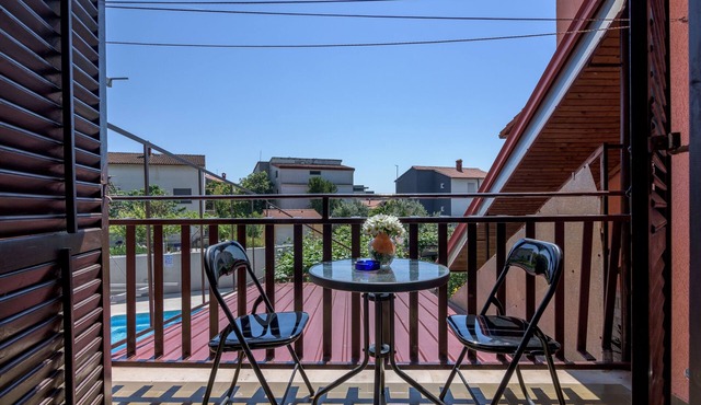 One bedroom apartment with terrace Pula (A-16053-a)
