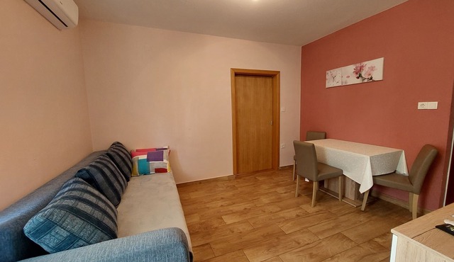 One bedroom apartment with terrace Mundanije, Rab (A-4953-e)