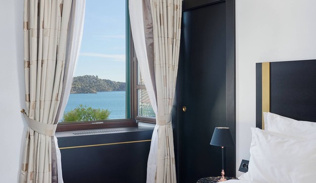 Palace Divnic by Armerun Heritage Hotel