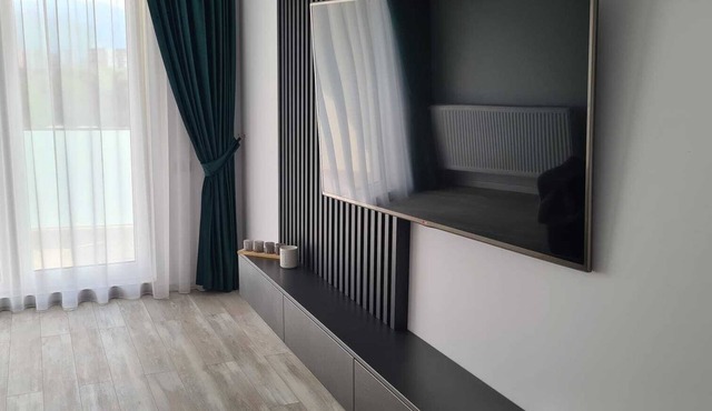 Panoramic Apartment w. private parking in Brașov