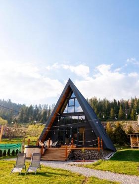 Peaceful Cabin in Lunca Bradului