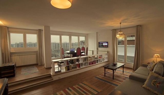 Penthousewohnung mit großer Terrasse in zentraler Lage by Interhome in Novi Beograd