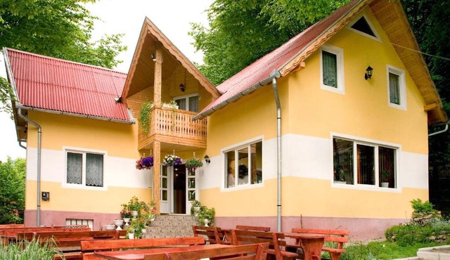 Perla Bálványos Gyöngye in Turia