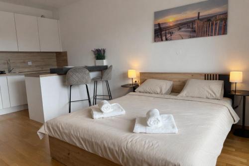 Pipanova Cosy Nest with Balcony & Free Parking in Ljubljana
