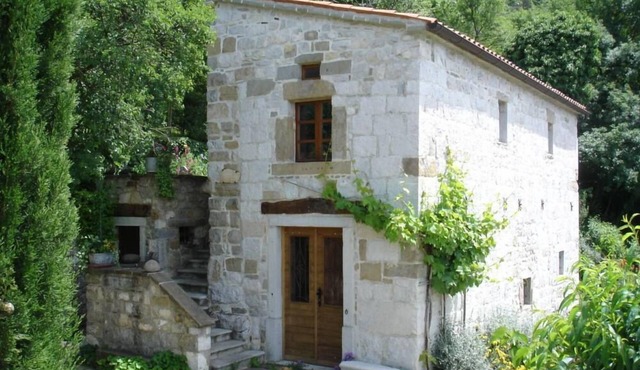 Podpec: Country Cottage in the countryside with absolute privacy in Podpec
