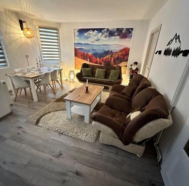 Pool House Gălăoaia-Cabană la poalele Munțiilor Călimani in Rastolita