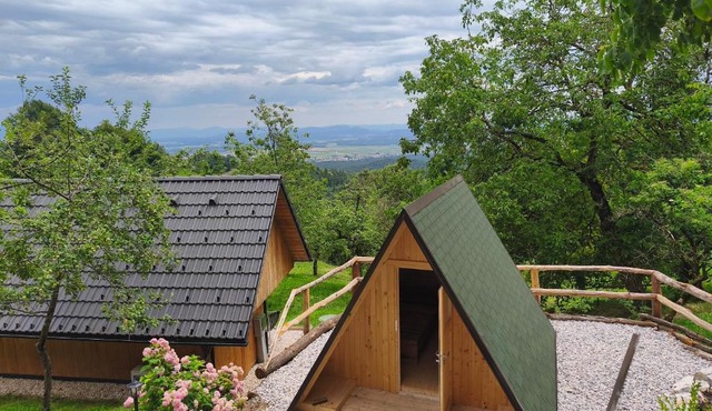 Pr' Končovc - wooden tent in Kranj