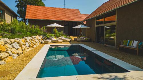 Premium Gardenguesthouse Mlinar with Pool & Sauna in Fokovci