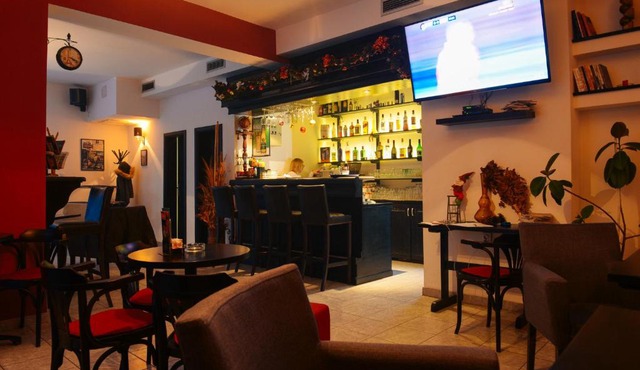 Prenociste Mali Pariz in Zrenjanin