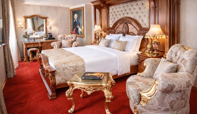 Prezident Palace Belgrade - Rooftop Pool & Spa Hotel in Belgrade