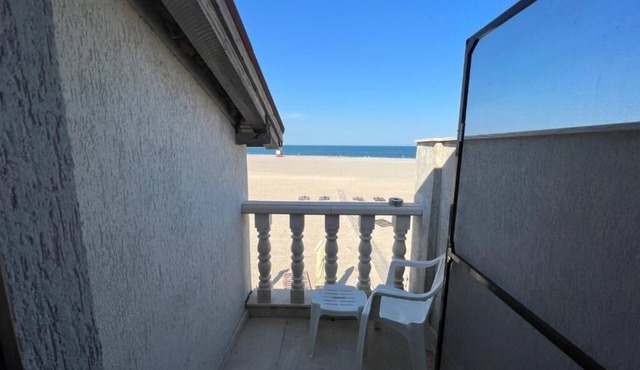 Queen Room with Sea View in eforie