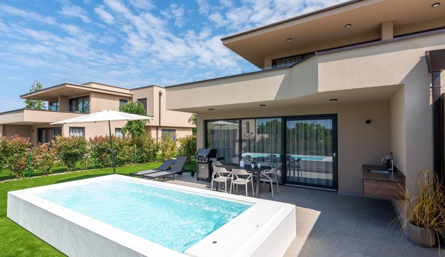Quercus Village APP 12 mit privatem Pool by Interhome