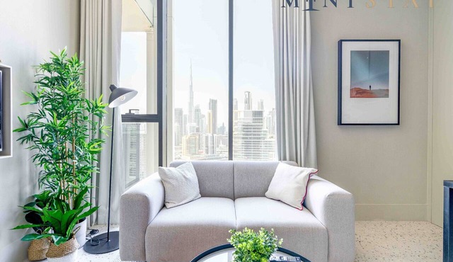 Relax & Recharge: Burj Khalifa View Studio in Dubai