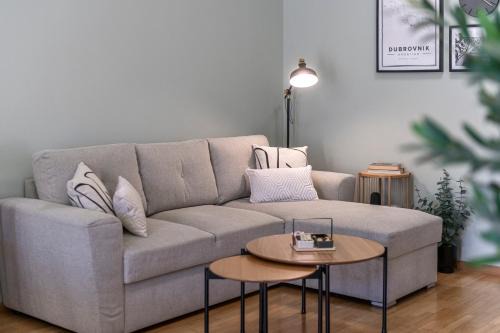 River Apartment I Cozy & elegant apartment for 4 with private parking