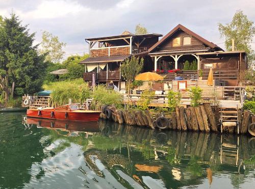 River Houses Ljubljanica in Ljubljana