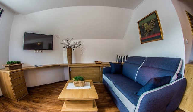 Riverside Pines Luce Apartments with Balcony - Two Bedroom Apartment with Balcony in Luce
