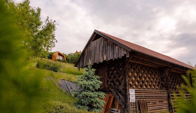 Rustic Refuge Glamping with Hot-Tub and Sauna - Double room with Terrace in Zrece