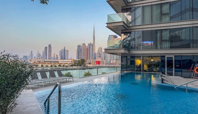 Serene Canal Escape | Spacious 3BR + Maid Apt in Dubai