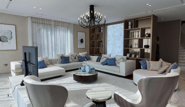 Signature Palm Villa Frond D 6BDR Private Pool in Dubai