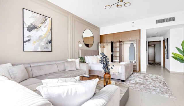 Silkhaus Vacation Homes Gate Tower Luxurious Studio with City View in Abu Dhabi
