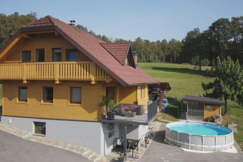 Snoopy House in Žužemberk