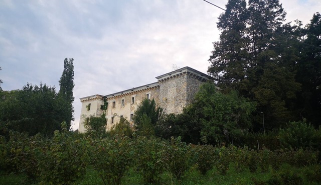 Spacious apartment in Lukovica