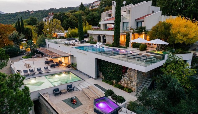 Spectacular View Private Pool Villa