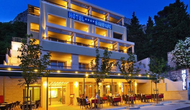 Standard Double Room With Private Bathroom 1