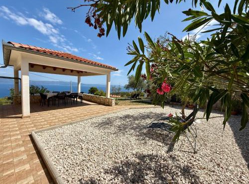 Stone House Sea View Vista Natura Private Garden Quiet Location in Labin