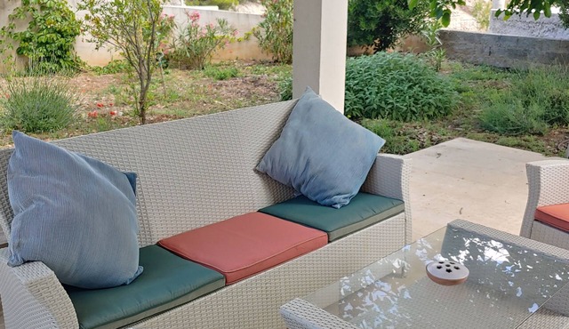 Studio flat near beach Stomorska, Šolta (AS-26008-b)