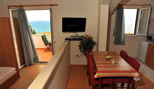 Studio flat with a swimming pool Sutivan, Brač (AS-16846-a) in Sutivan