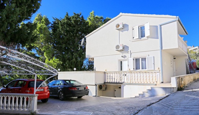 Studio flat with balcony and sea view Marušići, Omiš (AS-18497-b)