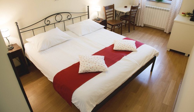 Studio for 2 in Guesthouse Muha in Lipica