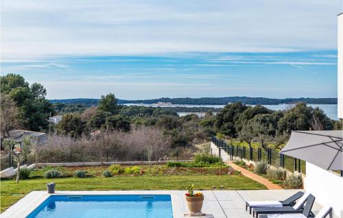 Stunning Apartment In Pula With Swimming Pool in Pula